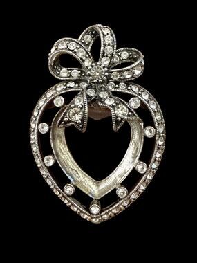 Joan Rivers Crystal Heart Bow Brooch Pin Silver Tone Rhinestone Statement